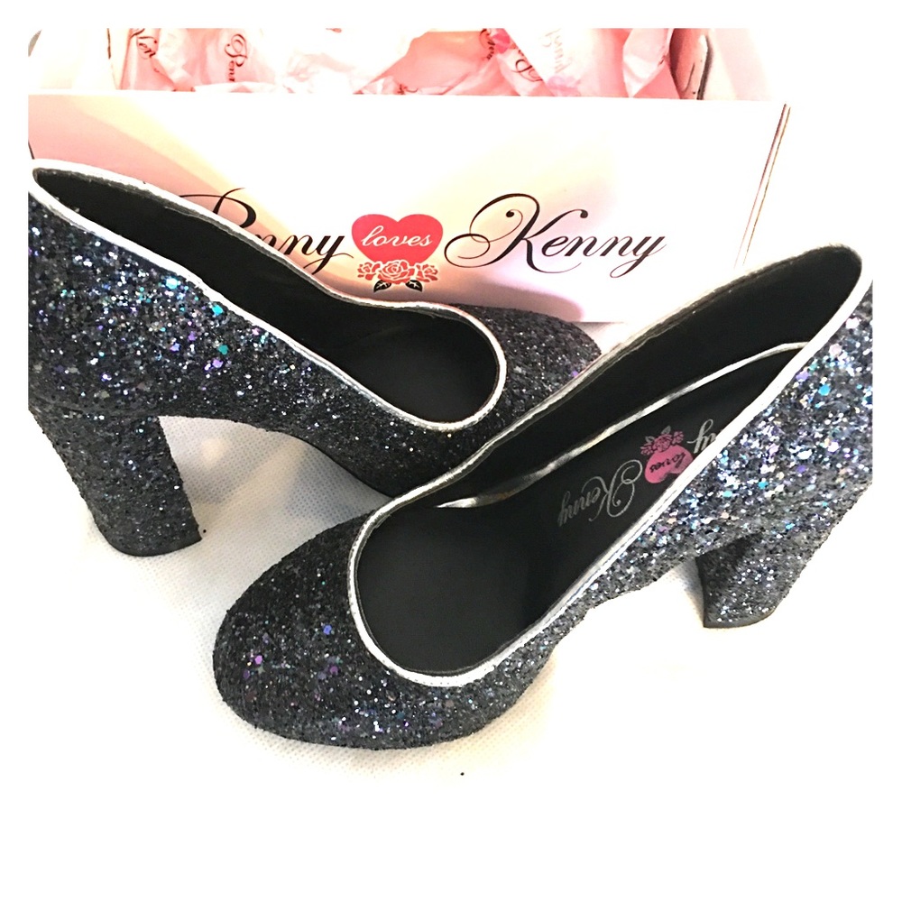 Heel pumps